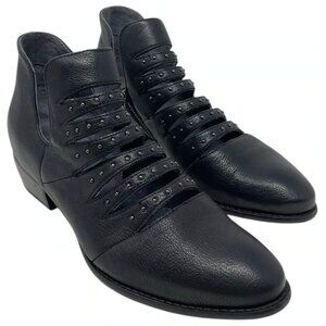 Seychelles Iceberg Cutout Stud Black Leather Zip Ankle Block Heel Bootie Grunge